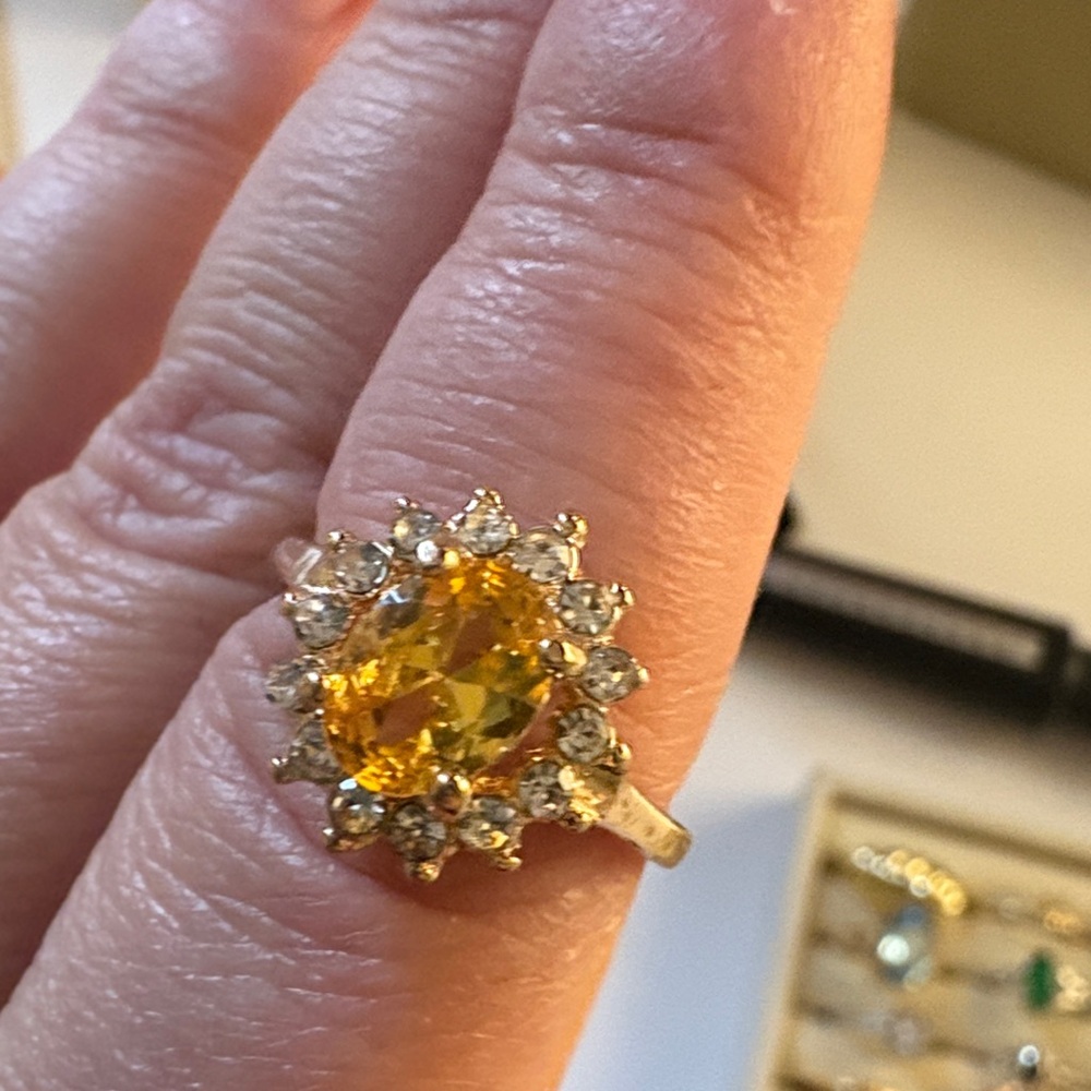 Gold Tone, Yellow Stone Ring